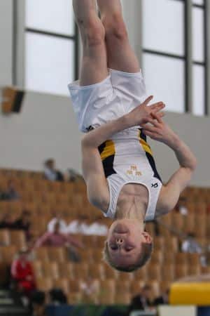 14 04 2012 Jüngster Teilnehmer und Sieger am Boden David Rumbutis SWE Fotograf Sportfotos Berlin