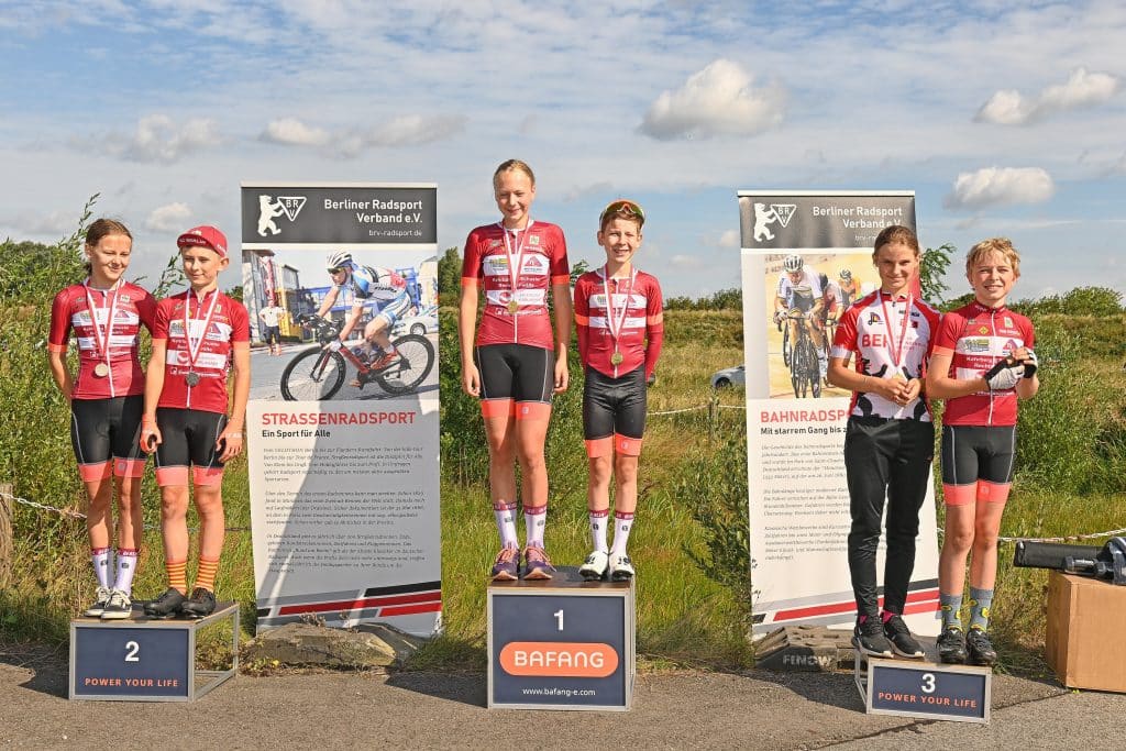 14 08 2021 BM Selchow U13m 1 Platz Fabian Stimmel 2 Platz Pepe Paul 3 Platz Justus Olzem U13w 1 Platz Marie Louise Raake 2 Platz Charlotte Leonhardt Fotograf SC Berlin Abt Radsport