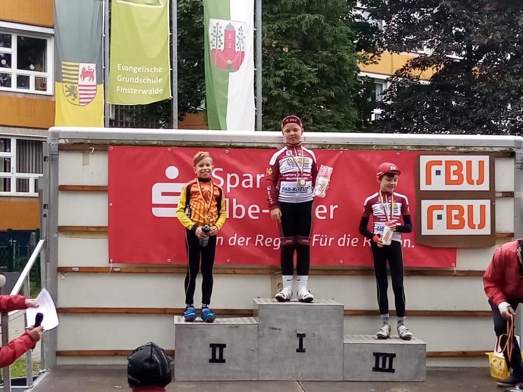 19 09 2021 Finsterwalde Anfänger U11 1 Platz Lennon Priegnitz 3 Platz Ruben Bülow Fotograf SC Berlin Abt Radsport