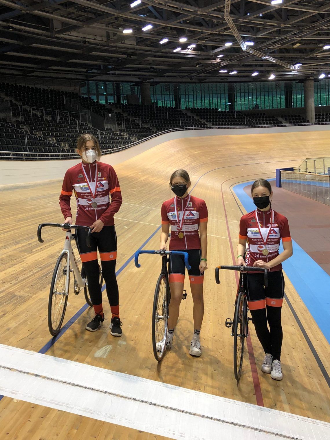 LVM U15 Omnium 1 Platz Ella Grueneberg 2 Platz Helene Pacl 3 Platz Emili Steffen