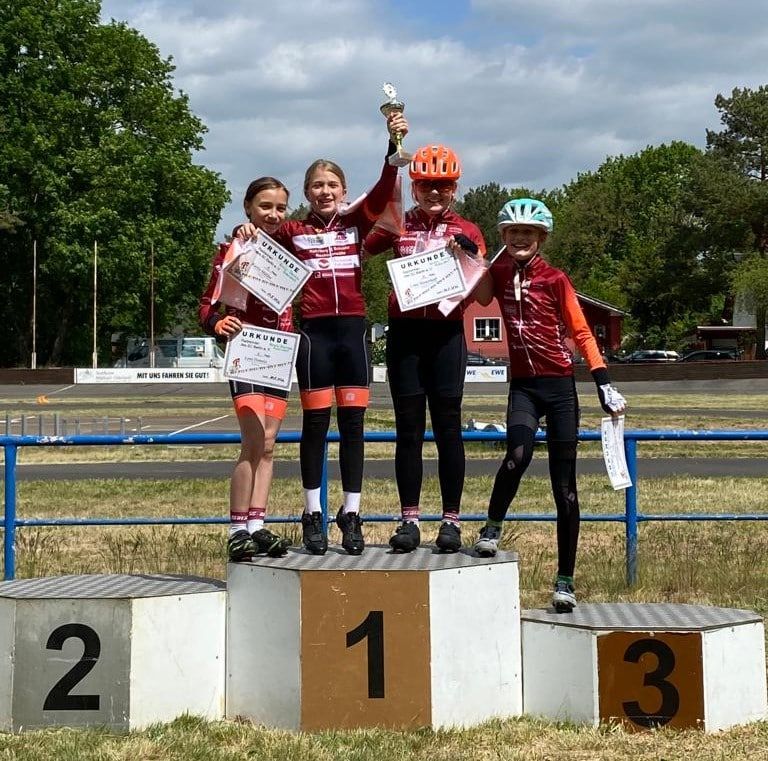 Fredersdorf U13w 1 Platz Karla Mueller 2 Platz Leni Deneke 3 Platz Lena Mauerhoff 4 Platz Antonia Bloch