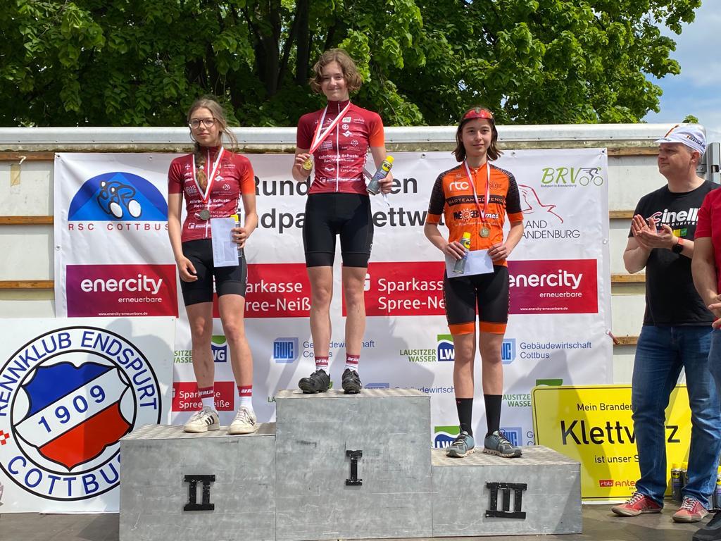 LVM U17w 1 Platz Pia Tittel 2 Platz Ella Grueneberg