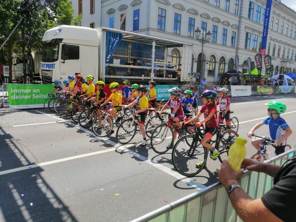 Meiningen Start des U11 Anfaengerrennens