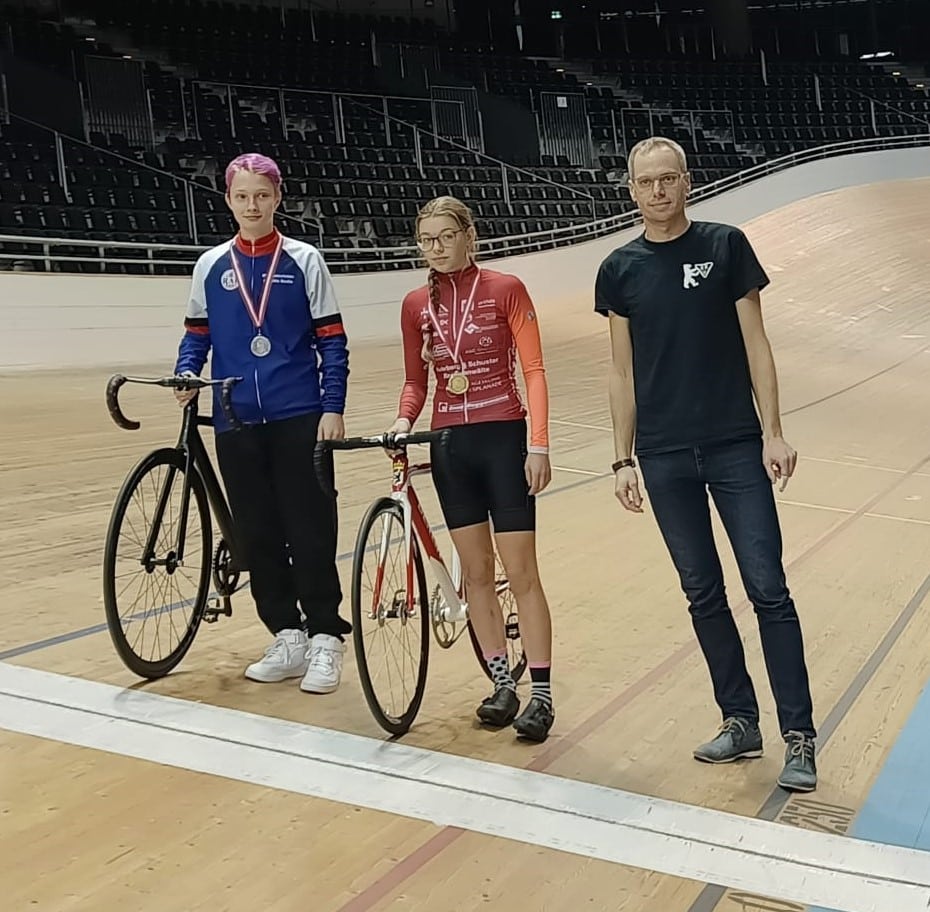 LVM U17w Berliner Meisterin Omnium Ella Grueneberg