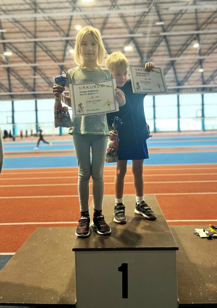 Athletiktest U9 1 Plätze Lena Grundei und Feliks Wessel