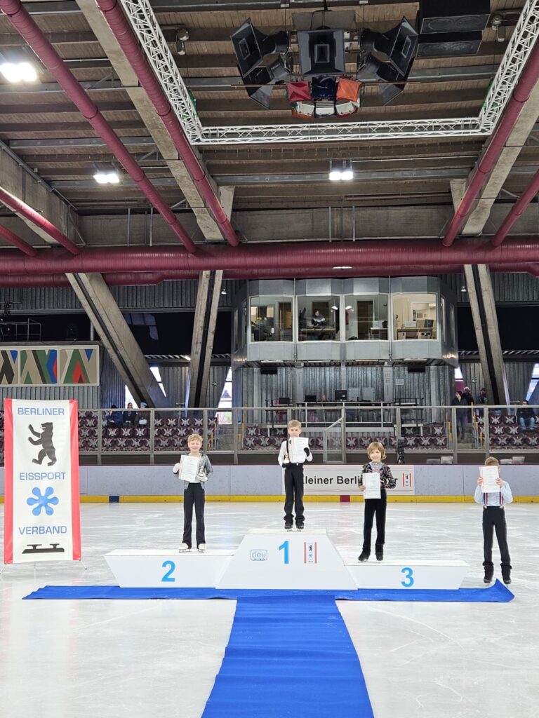 Kleiner Berliner Bär 2024 im Erika-Heß-Eisstadion