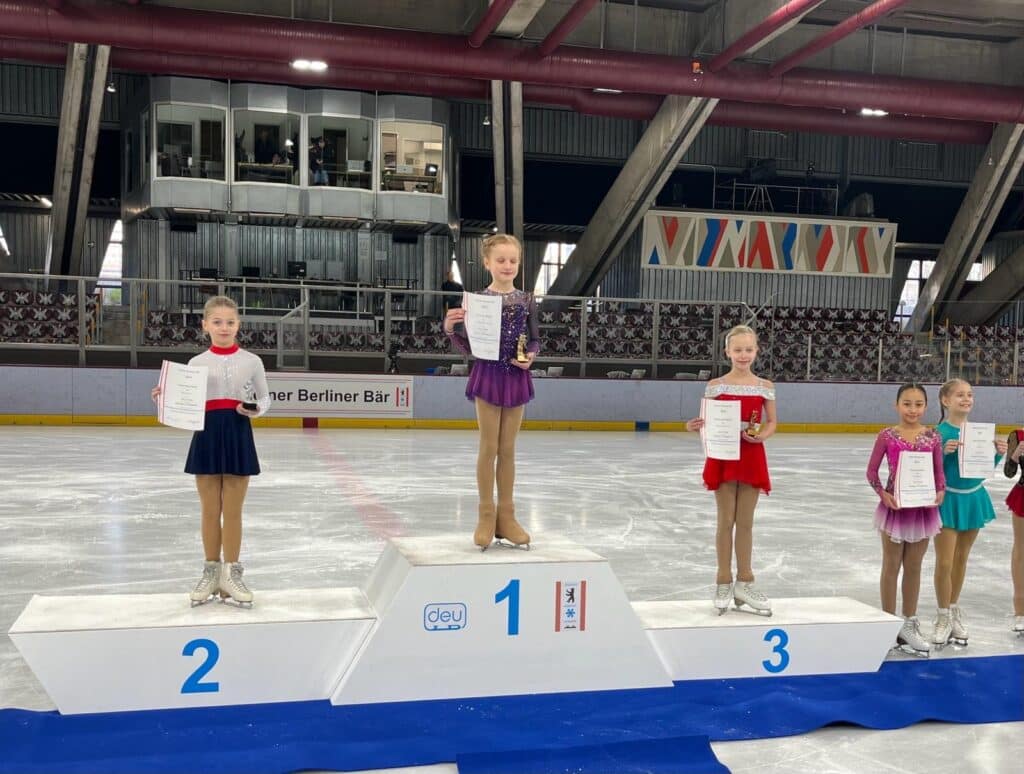 Kleiner Berliner Bär 2024 im Erika-Heß-Eisstadion