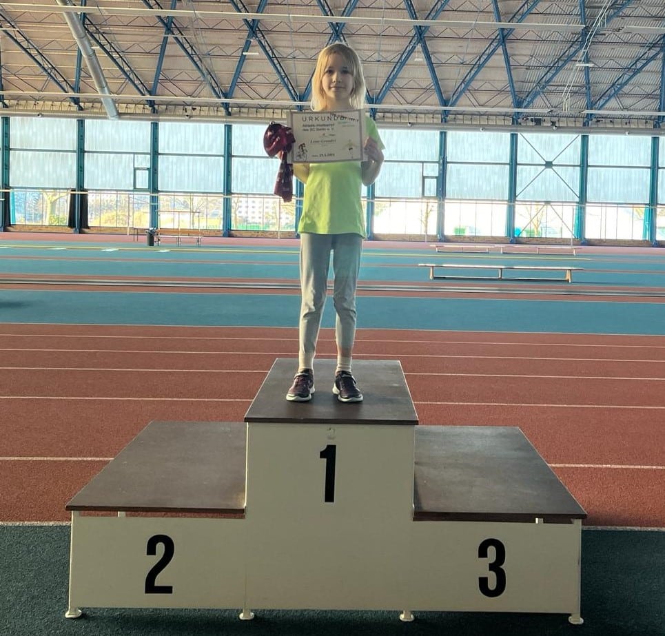 Athletiktest U9w 1 Platz Lena Grundei