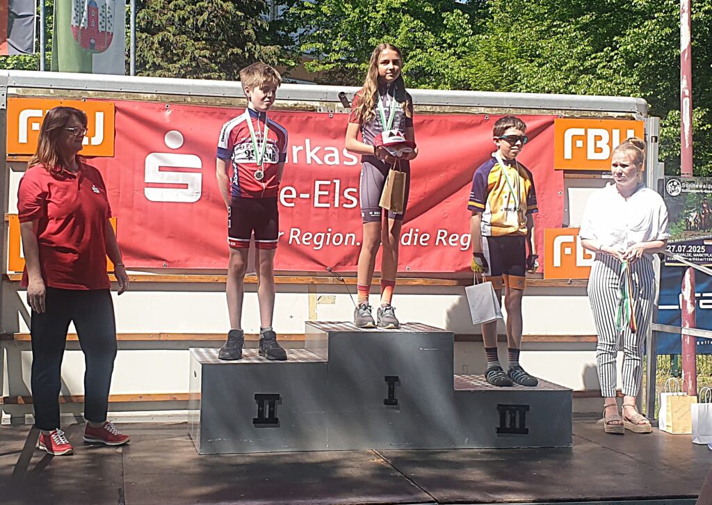 Finsterwalde U13w Anfänger 1 Platz Marta Gaulke