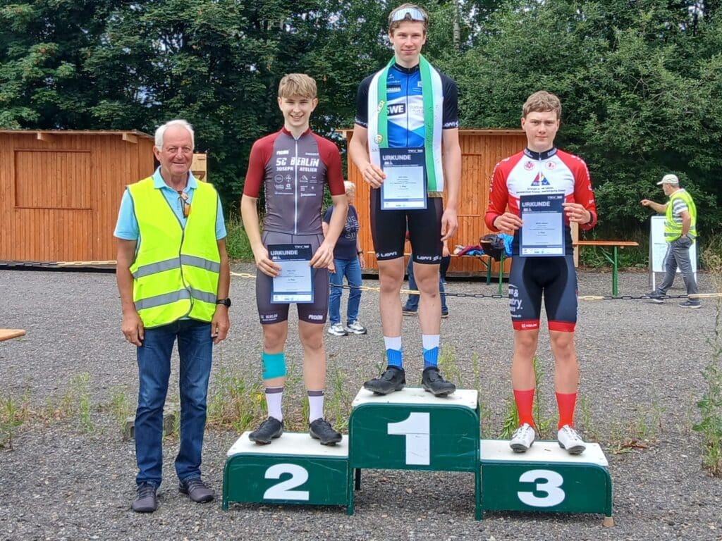 Halsbrücke U17m 2 Platz Pepe Paul